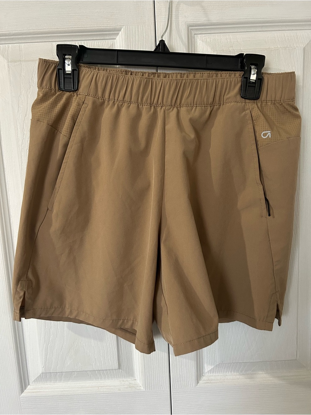 GAP GapFit Tan Performance Shorts size S